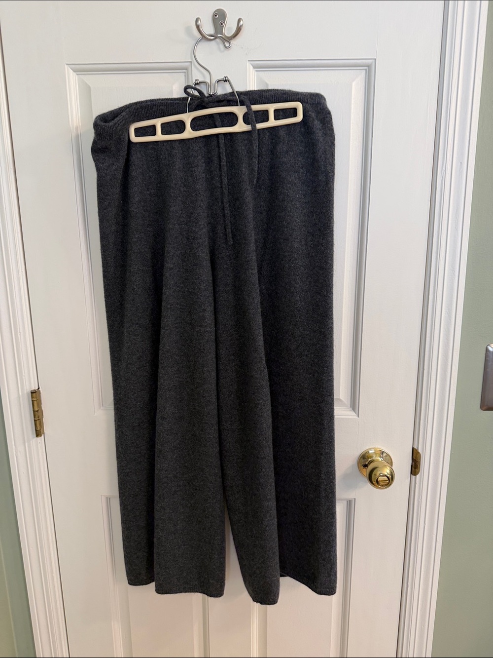 Nordstrom Dark Charcoal Knit lounge Suit.  Perfect for relaxing!